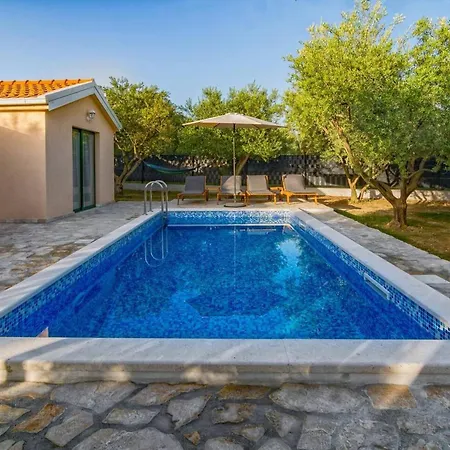 Hidden Gem With Pool In Kastel Stafilic * Kastela
